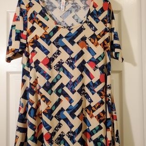 LuLaRoe Perfect T Medium Shirt